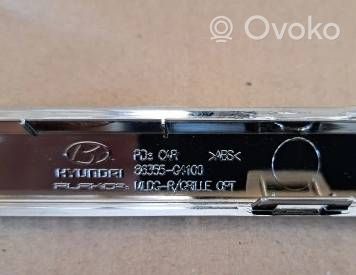 Hyundai i30 Griglia superiore del radiatore paraurti anteriore 86355G4100