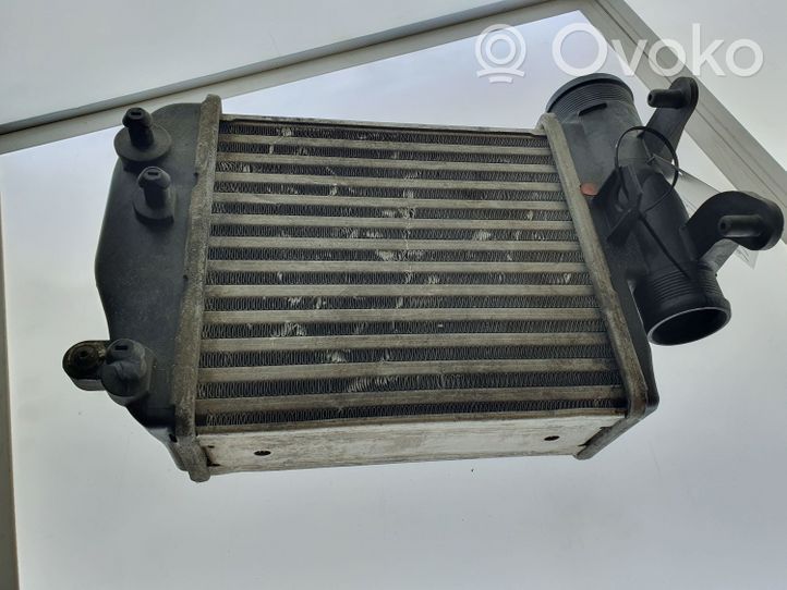 Audi A6 S6 C6 4F Chłodnica powietrza doładowującego / Intercooler 