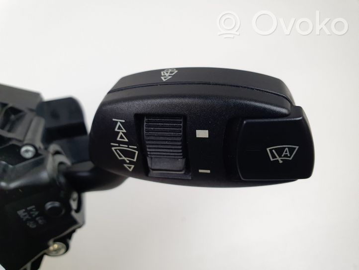 BMW 5 E60 E61 Leva/interruttore dell’indicatore di direzione e tergicristallo 6951349