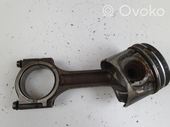 Opel Vivaro Piston avec bielle 