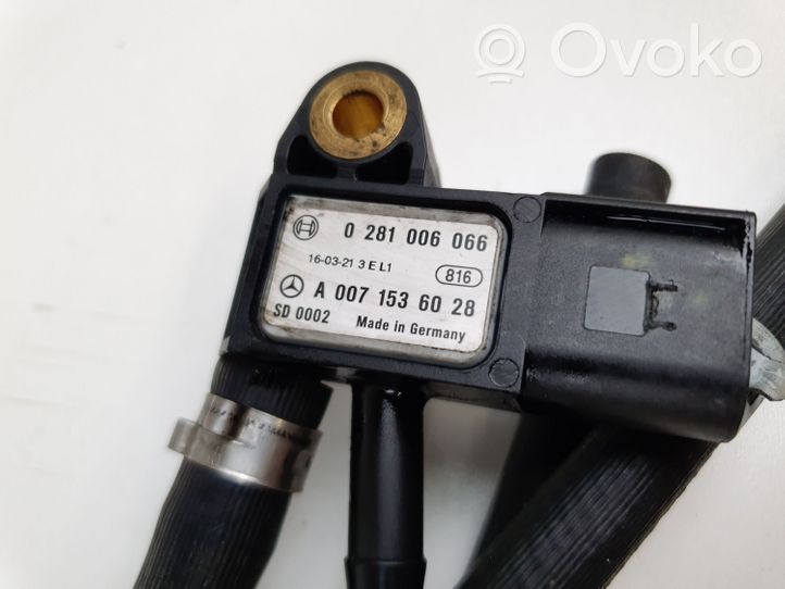 Mercedes-Benz GLA W156 Tuyau de raccordement solide EGR 0281006066