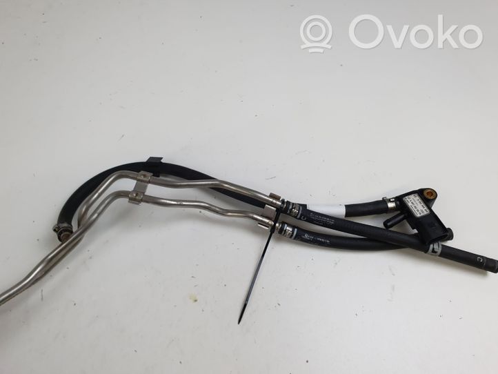 Mercedes-Benz GLA W156 Tuyau de raccordement solide EGR 0281006066