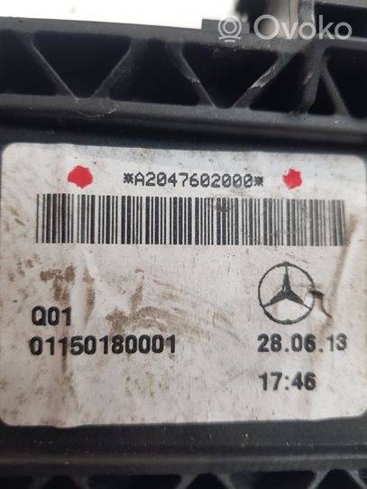 Mercedes-Benz A W176 Support poignée extérieur de porte avant 