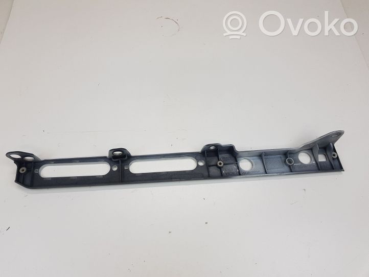 Land Rover Range Rover L405 Supporto di montaggio del parafango 