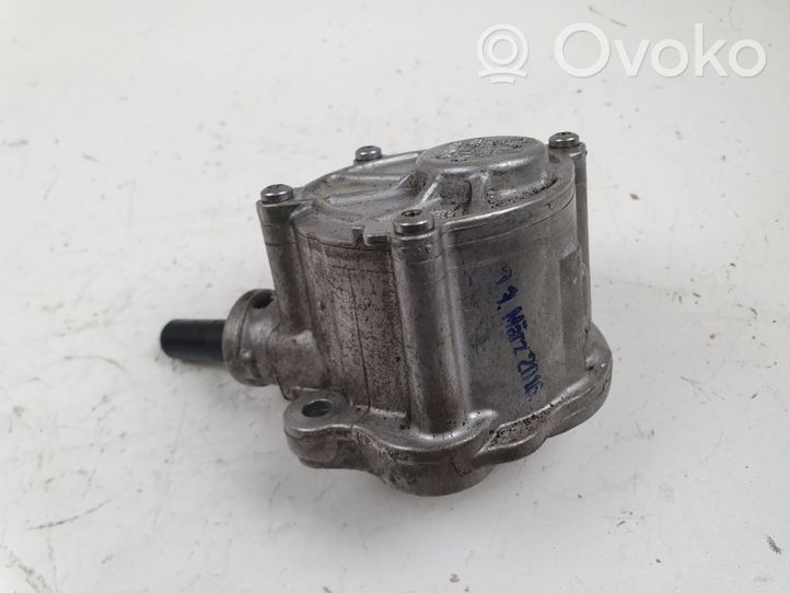 Mercedes-Benz GLA W156 Vacuum pump 