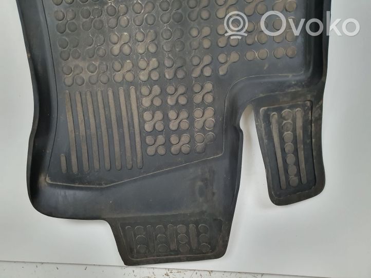 Opel Zafira B Tapis de sol avant 