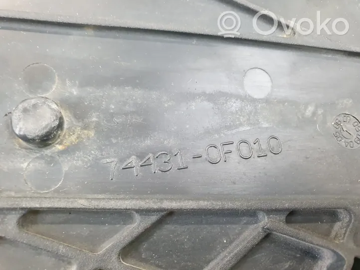 Toyota Corolla Verso AR10 Boîte de batterie 