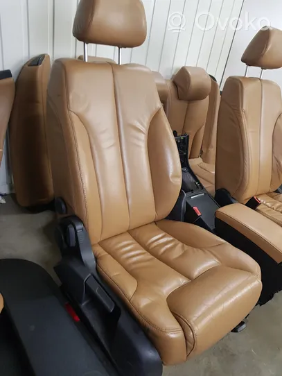 Volkswagen PASSAT B6 Seat set 