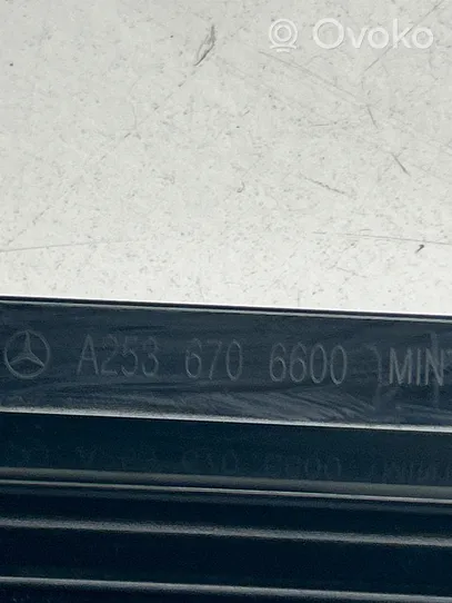 Mercedes-Benz GLC X253 C253 Rivestimento vetro lato posteriore A2536706600