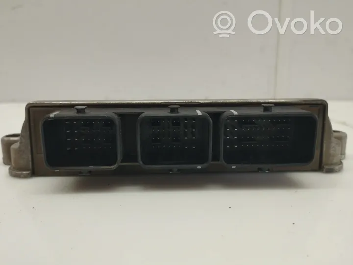 Citroen C3 Sterownik / Moduł ECU 9661700480