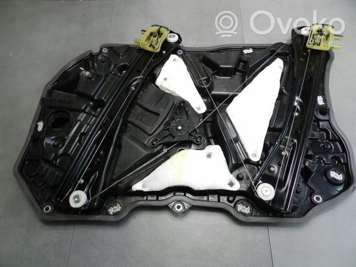 BMW 7 G11 G12 Alzacristalli della portiera anteriore con motorino 7479059