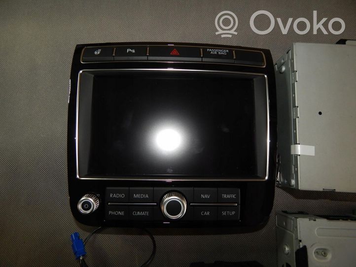 Volkswagen Touareg II Unité principale radio / CD / DVD / GPS 7P6035754E