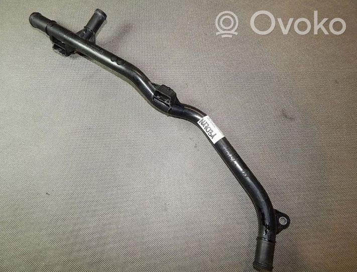 Volkswagen Golf Sportsvan Tubo flessibile del liquido di raffreddamento del motore 04C121070B