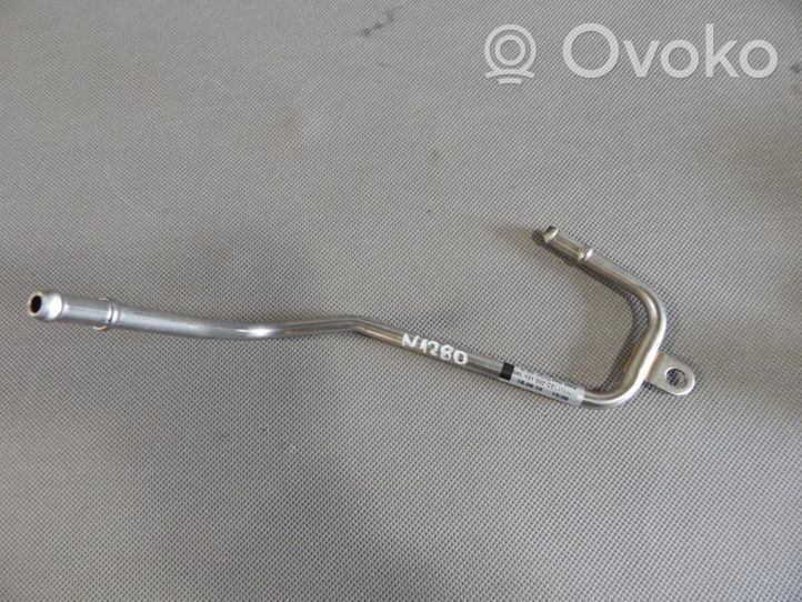 Volkswagen PASSAT B8 Tuyau d'alimentation conduite de carburant 04l131552ce