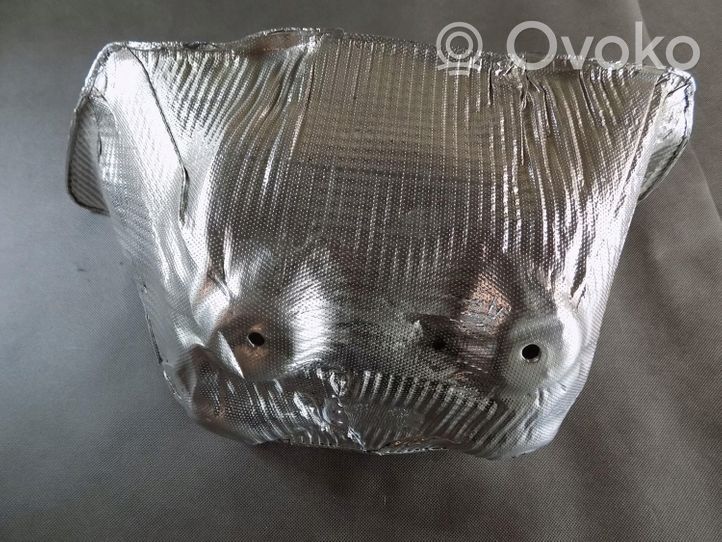 Volkswagen Touareg III Heat shield in engine bay 4M0825621E