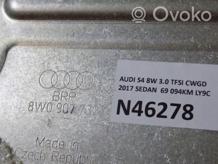 Audi A4 S4 B9 Kita salono detalė 8W0907732