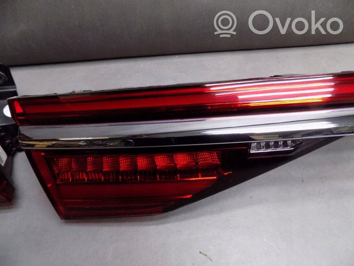 Audi A8 S8 D5 Lampy tylne / Komplet 4N0945095E