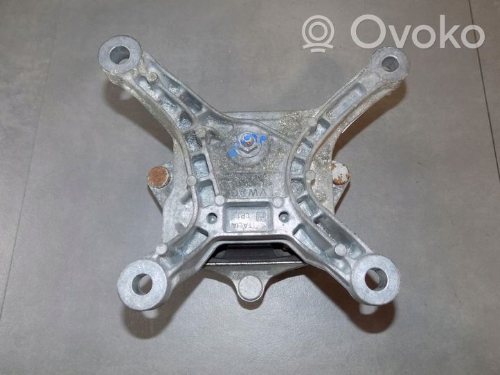 Audi A8 S8 D5 Supporto di montaggio scatola del cambio 4n0399118