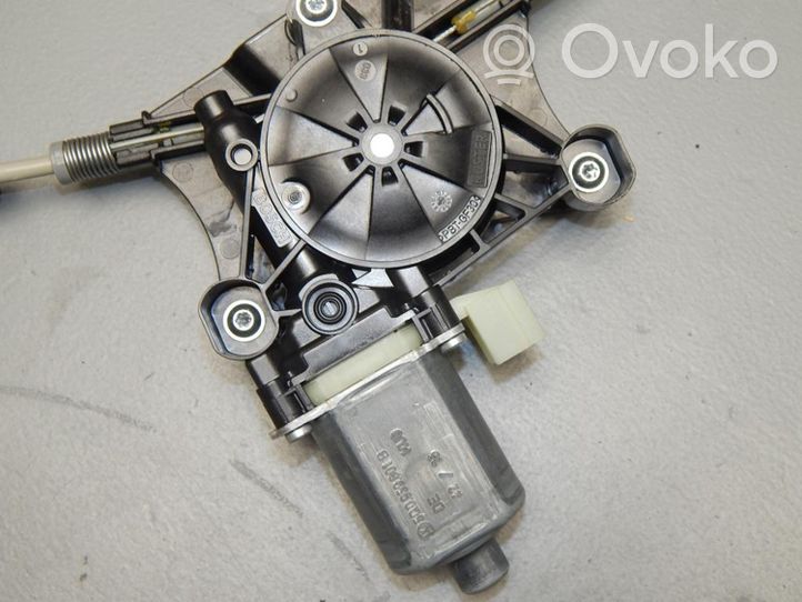 Volkswagen Tiguan Priekinio el. lango pakėlimo mechanizmo komplektas 5Q0959801B