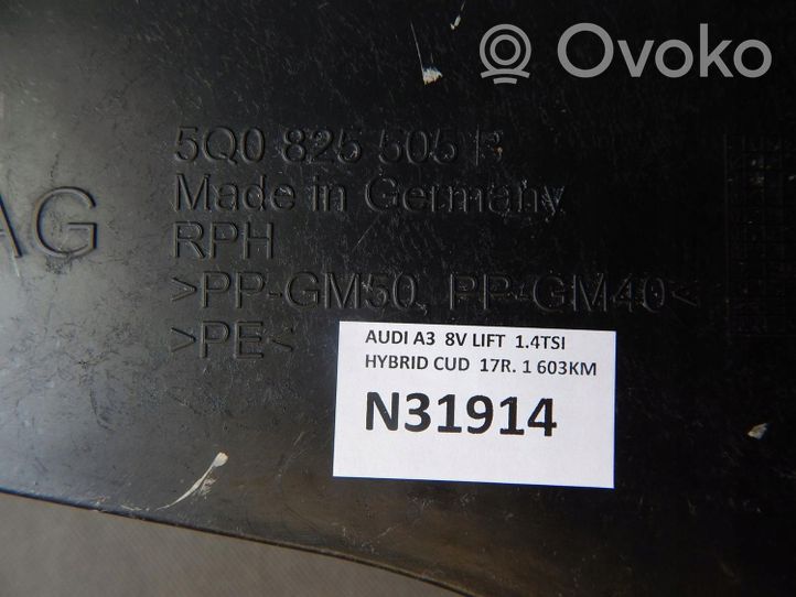 Audi A3 S3 8V Osłona tylna podwozia pod bagażnik 5Q0825505B