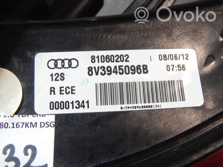 Audi A3 S3 8V Lampa tylna 8V3945096B