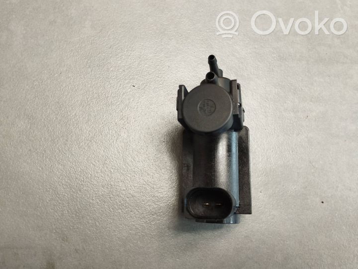 Audi Q7 4L Vacuum valve 059906628