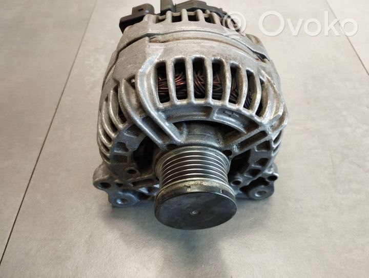 Volkswagen Scirocco Generatore/alternatore 03C903023A