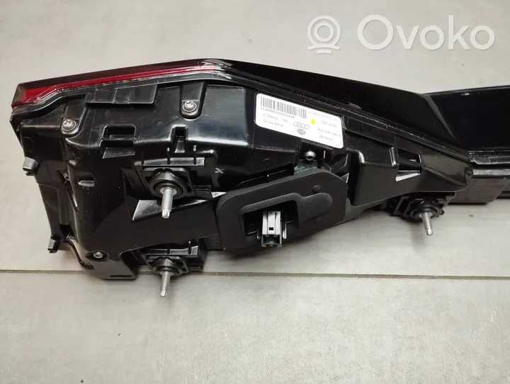 Audi A8 S8 D5 Lampy tylne / Komplet 4N0945095E