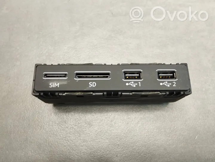 Audi A8 S8 D5 Gniazdo / Złącze USB 4N0035736A