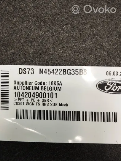 Ford Mondeo MK V Tavaratilan sivuverhoilu DS73N45422BG