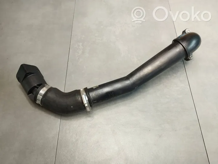 Audi A3 S3 8V Tube d'admission de tuyau de refroidisseur intermédiaire 04L145762E