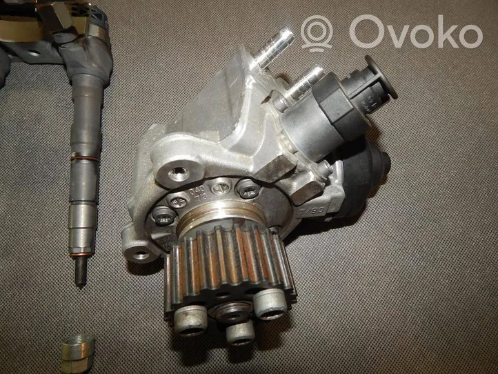 Audi Q5 SQ5 Injecteur de carburant 03L130277J