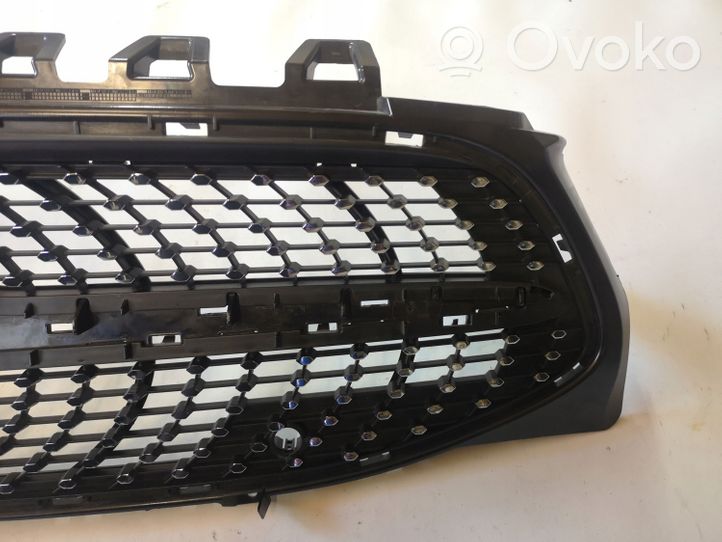 Mercedes-Benz CLA C118 X118 Grille calandre supérieure de pare-chocs avant A1188880200