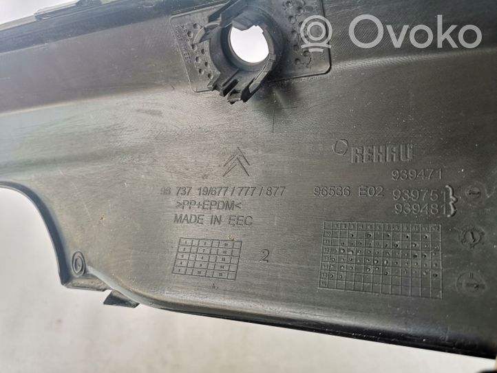 Citroen DS5 Moulure inférieure de pare-chocs arrière 9673719677