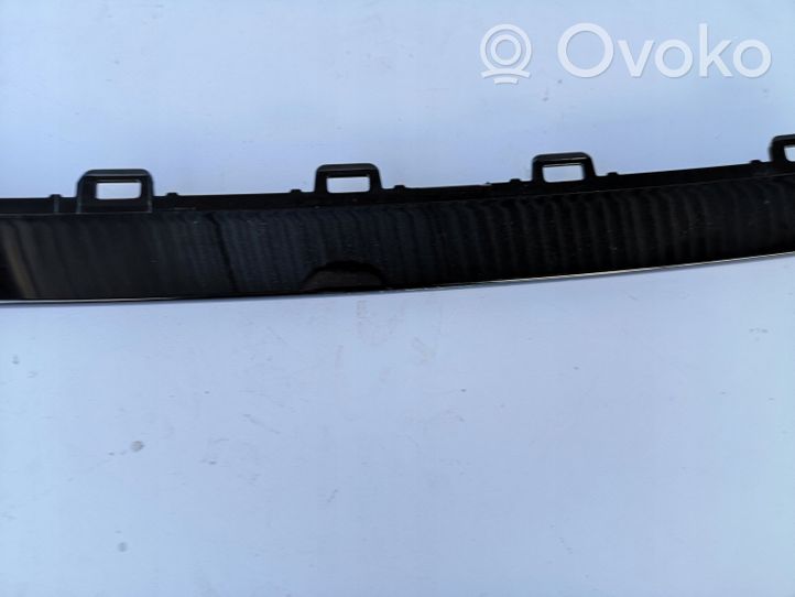 Audi A1 Modanatura separatore del paraurti anteriore 82A807644