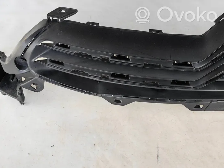 Citroen C4 II Maskownica / Grill / Atrapa górna chłodnicy 