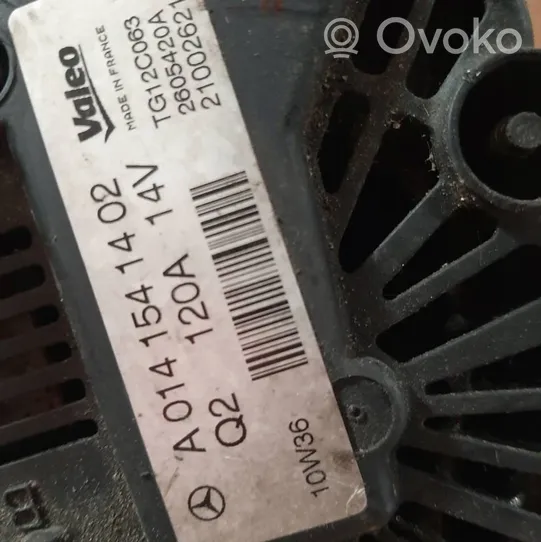 Mercedes-Benz C W204 Alternator A0141541402