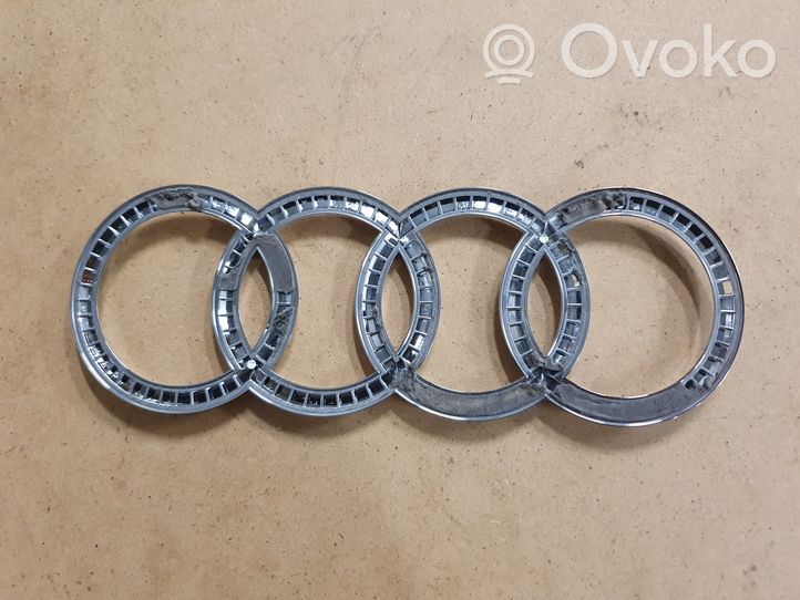 Audi Q3 F3 Gamintojo ženkliukas/ modelio raidės 8X0853742A