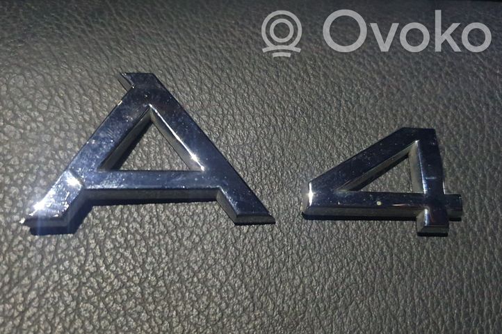 Audi A4 S4 B9 Emblemat / Znaczek tylny / Litery modelu 8E0853741