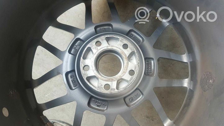 Volkswagen Transporter - Caravelle T5 R18 alloy rim FIFTEEN52