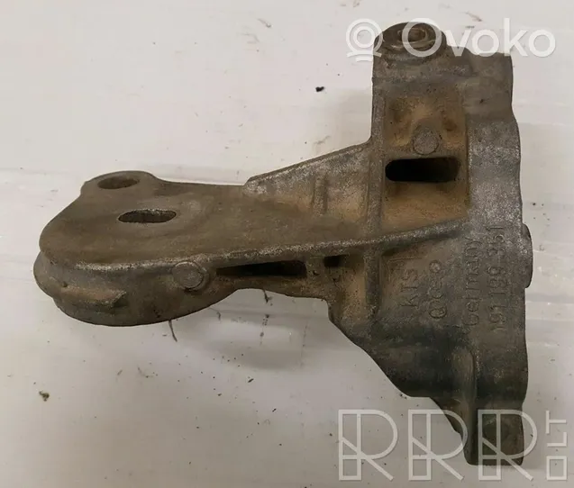 Volkswagen Golf II Support de boîte de vitesses 191199351