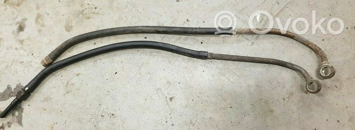 Volkswagen Corrado Fuel line pipe 051133699E