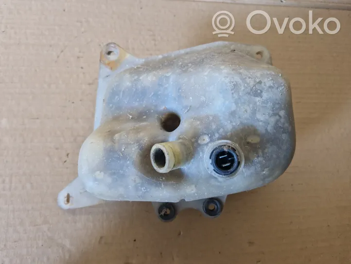 Audi Coupe Vase d'expansion / réservoir de liquide de refroidissement 893121403