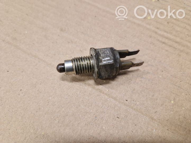 Volkswagen Golf I Reversing light switch sensor 020945415