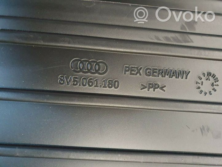 Audi A3 S3 8V Tavaratilan alustan suoja välipohja 8V5061180