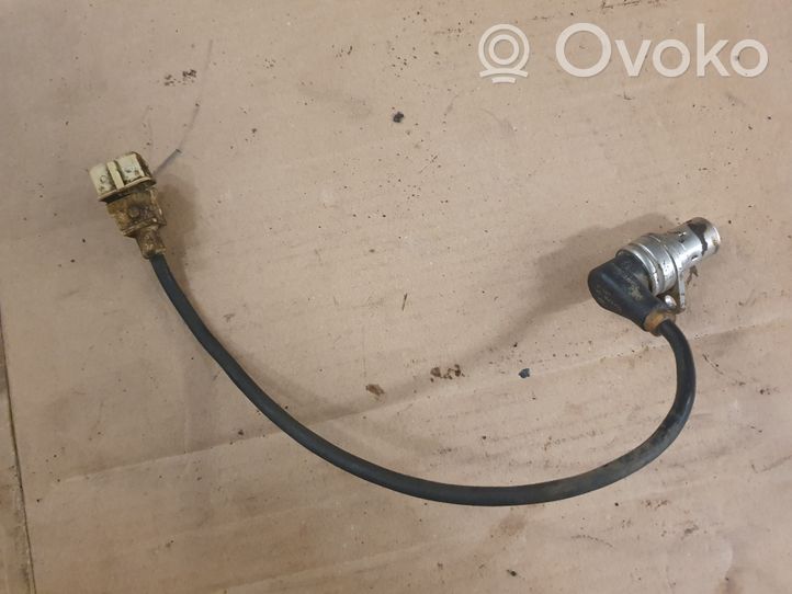 Volkswagen Golf III Crankshaft position sensor 0261210081