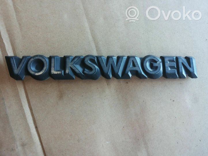 Volkswagen Scirocco Logo/stemma case automobilistiche 321853685C