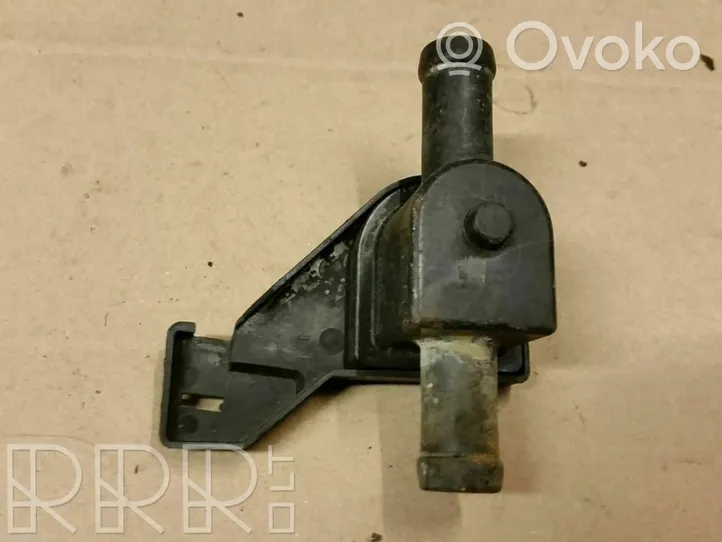 Volkswagen Scirocco Tubo flessibile del liquido di raffreddamento del motore 171819809E