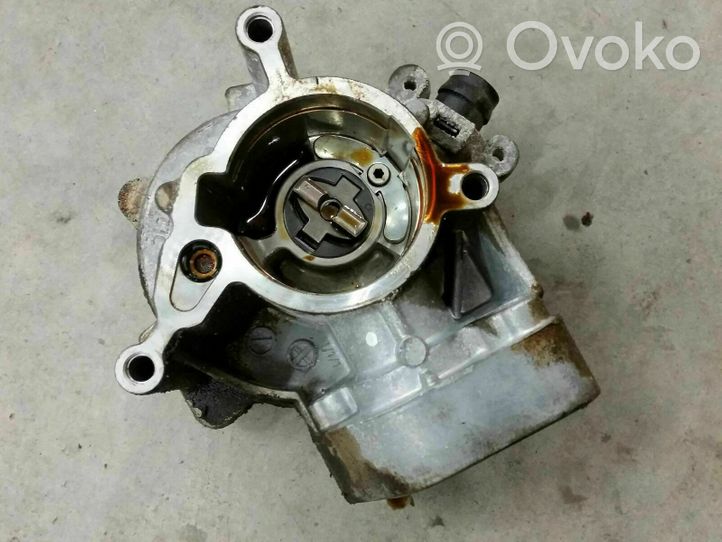 Audi A3 S3 8V Alipainepumppu 06L145100B