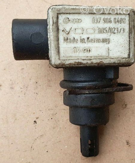 Volkswagen Golf II Air pressure sensor 037906040B